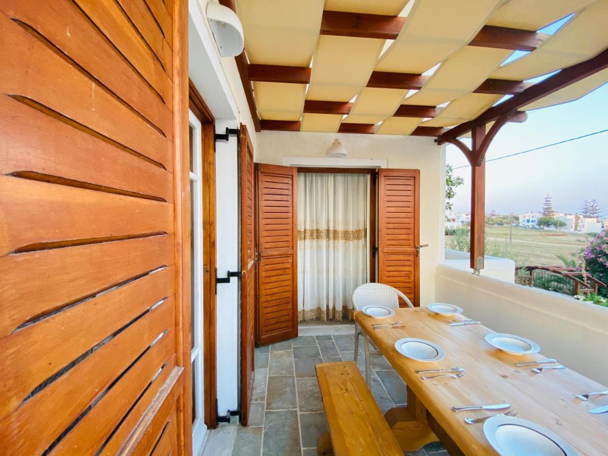 Deluxe Studios & Suites Ageri-Milos Адамас Экстерьер фото